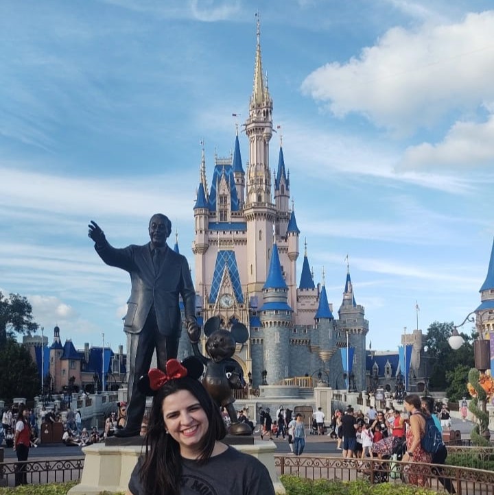 Disney 1x1.jpg